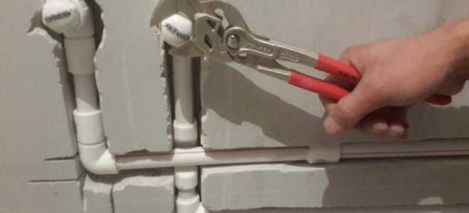 Способы, как спрятать трубы в ванной комнате