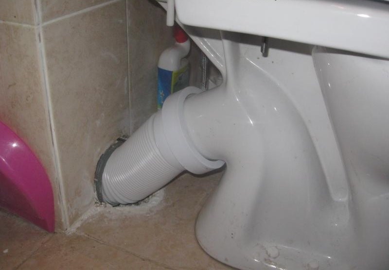 Сифон унитаза